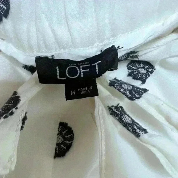 Ann Taylor Loft White Floral 100% Cotton Shorts Size Medium Navy Blue - Picture 6 of 7